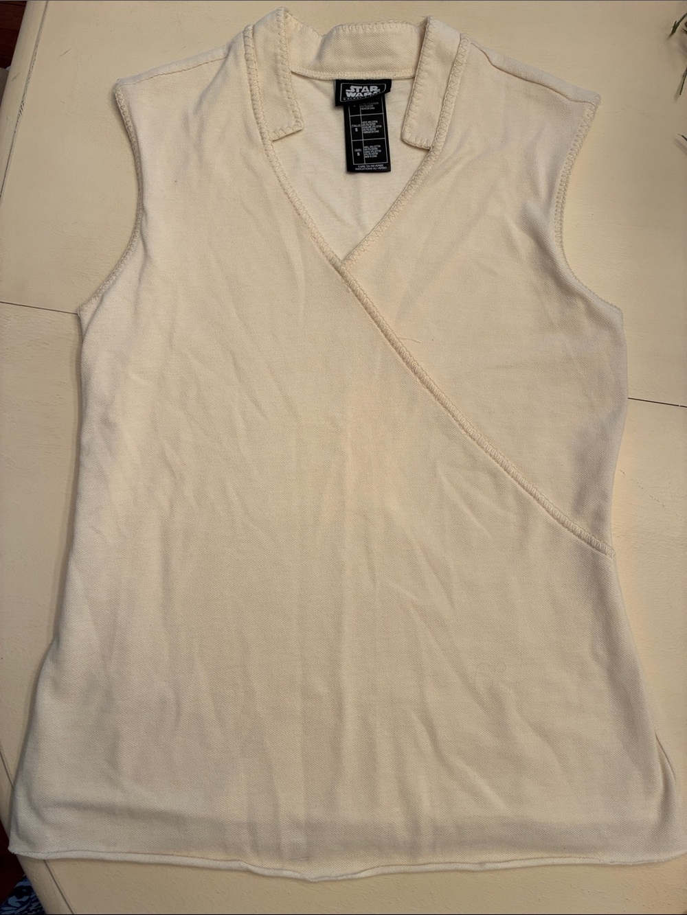 Disney Park Star Wars ladies Resistance tunic top small